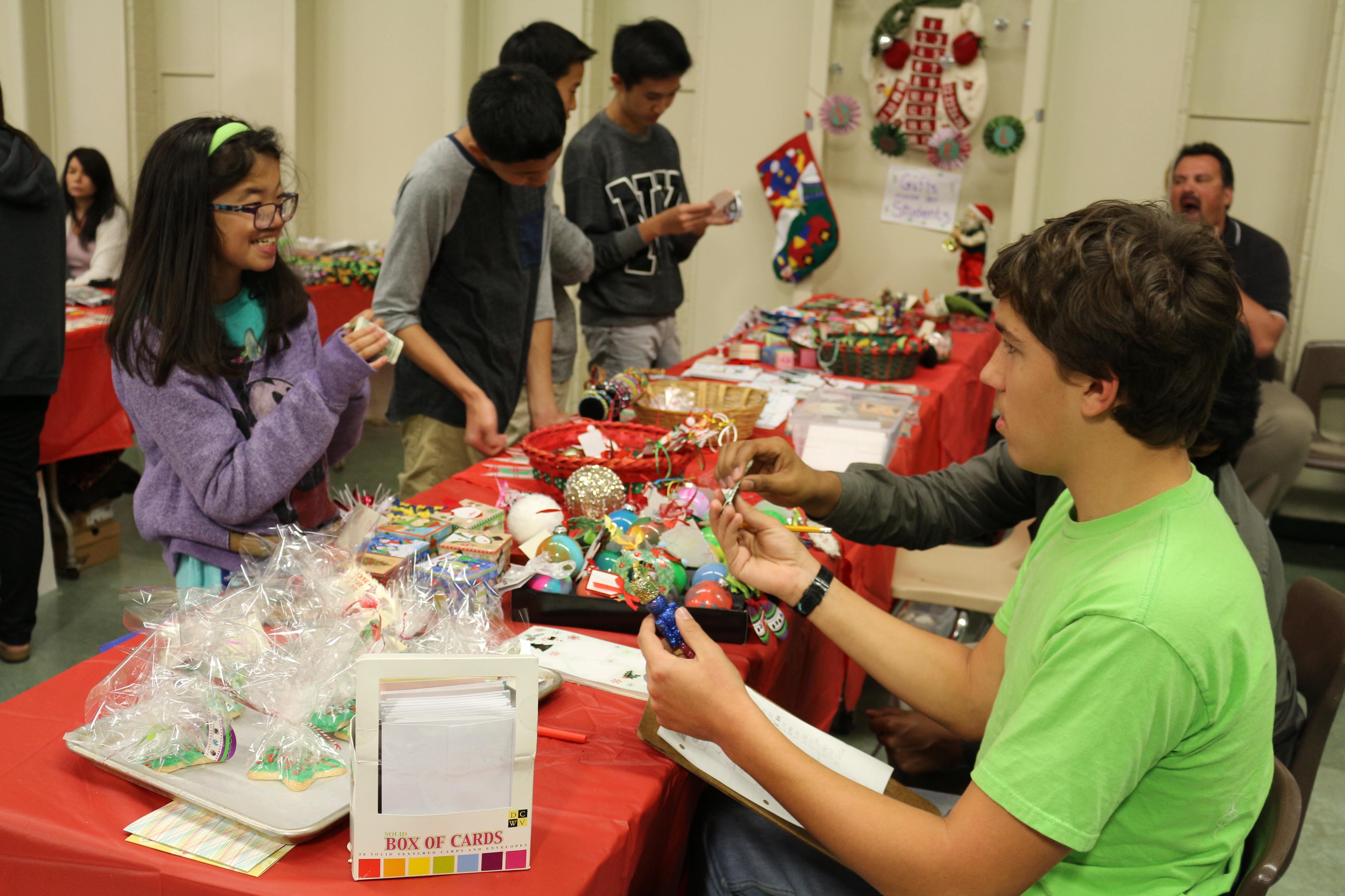 Staff and students say goodbye to homework over break