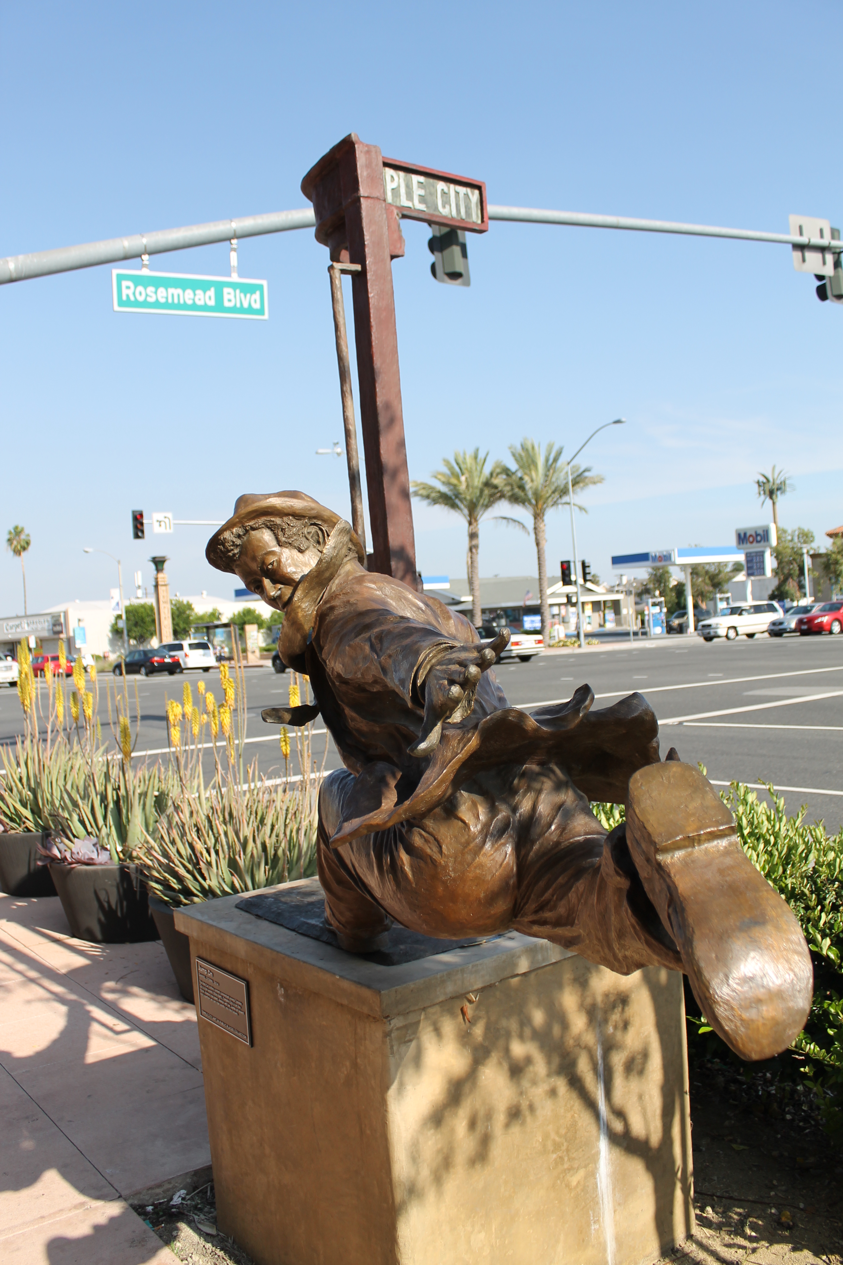 Temple City trolley man flies away